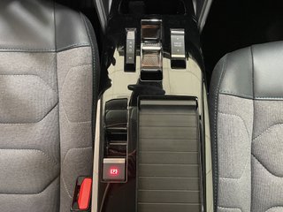 C4 BlueHDi 130 S&S EAT8 Feel Pack 96 kW 5P Automát