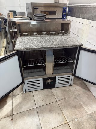 Mesa refrigeradora para pizza