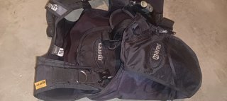 Chaleco y regulador de buceo
