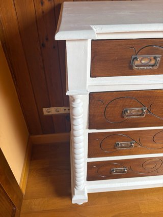 Cómoda vintage madera blanca y marrón