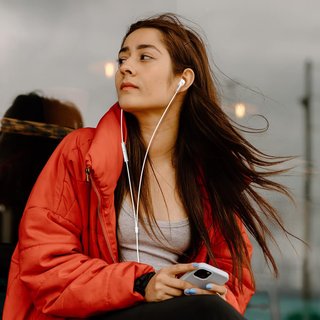 Auriculares USB C con micrófono y sonido estéreo