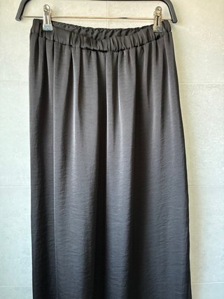 Falda larga Zara negra