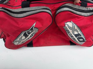 Maleta de hockey Sherwood roja