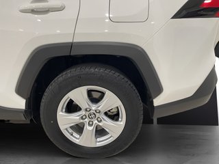 RAV4 2.5l 220H Business 4WD