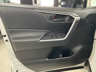 RAV4 2.5l 220H Business 4WD