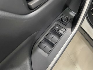 RAV4 2.5l 220H Business 4WD