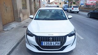 Peugeot 208 2021