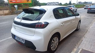 Peugeot 208 2021