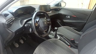 Peugeot 208 2021