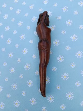 Cascanueces Filipino Madera Noble