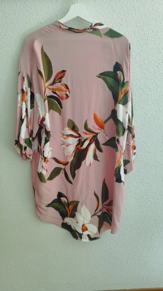 Camisola floral rosa talla única