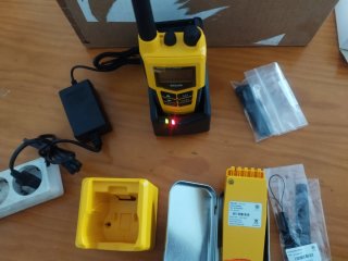 Radio VHF Portátil GMDSS SAILOR SP3520