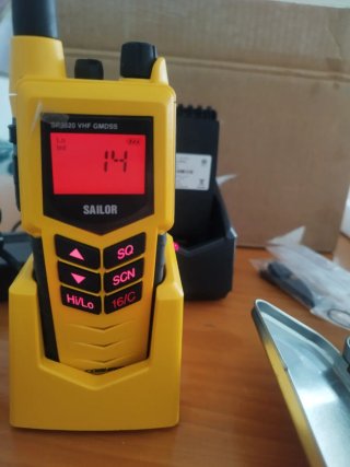 Radio VHF Portátil GMDSS SAILOR SP3520