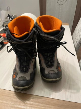 Tabla y botas snowboard
