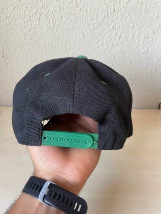 Gorra Vans Negra y Verde