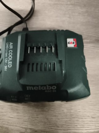 Cargador Metabo ASC 55