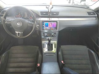 Volkswagen Passat CC 2011