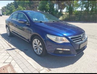 Volkswagen Passat CC 2011