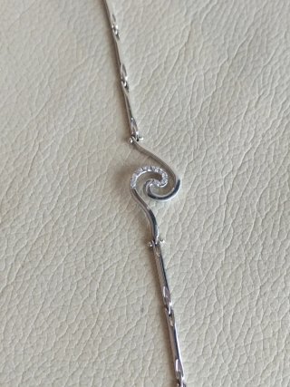 Bracciale in oro bianco da donna con zirconi, nuovo.