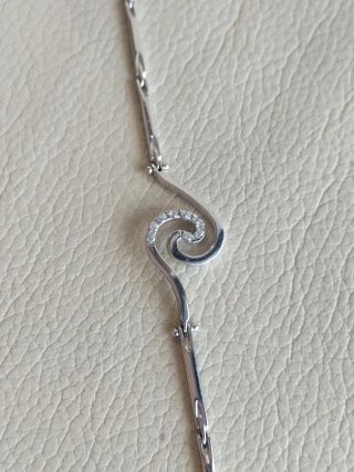 Bracciale in oro bianco da donna con zirconi, nuovo.