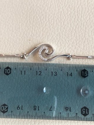 Bracciale in oro bianco da donna con zirconi, nuovo.