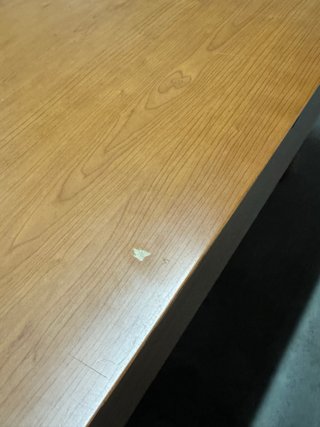 Mesa de escritorio de madera