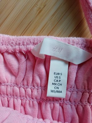 Top veraniego rosa fruncido