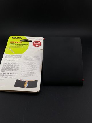 Cartera Troika Slim Pass Negra Piel