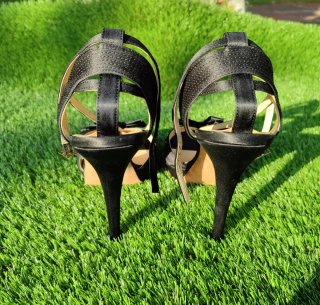 Sandalias Versace Tacón Negro