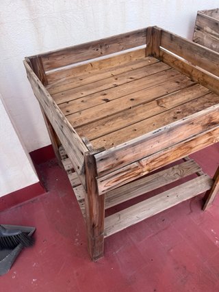 Jardineras de madera rústicas