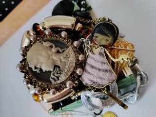 Lotto 12 + Gioielli Vintage Spille Collane