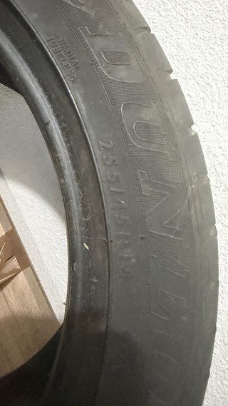 Neumáticos 255/45/18 dunlop