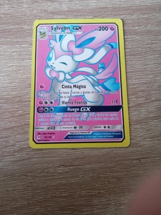 Sylveon GX Carta Pokémon