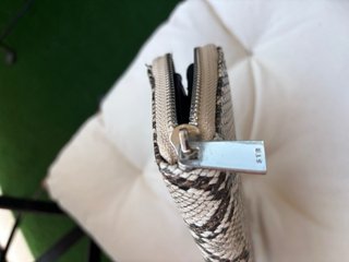 Monedero Stradivarius piel serpiente