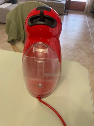 Cafetera Dolce Gusto Roja