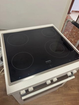 Horno y vitrocerámica Siemens