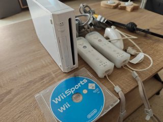 Nintendo Wii Blanca + Wii Sports