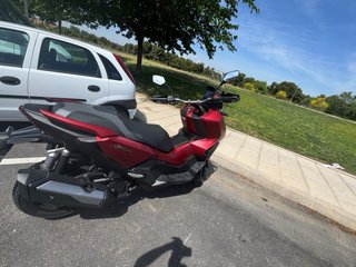 Honda ADV 350 - Moto Adventure Automática