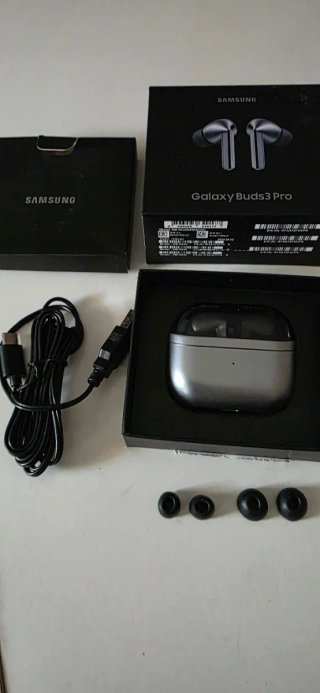 Samsung Galaxy Buds3 Pro Negros/Plateados