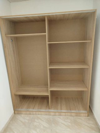 Armario de madera marrón 200cm