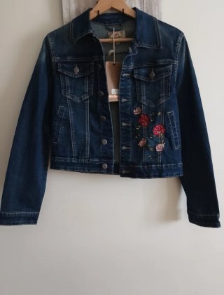 Cazadora vaquera mujer bordada