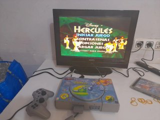 Consola PS1 Fat Personalizada A Bug's Life