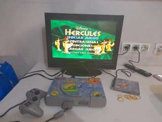 Consola PS1 Fat Personalizada A Bug's Life