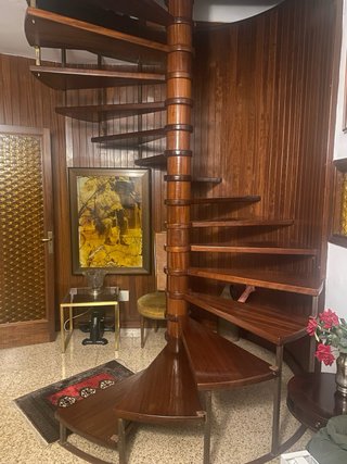 Escalera caracol madera maciza