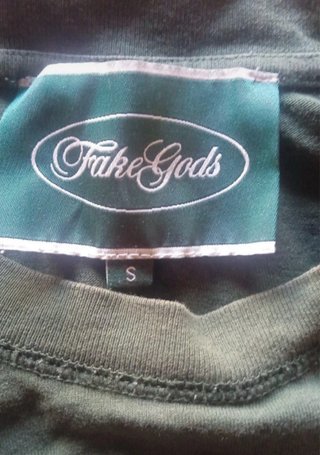 Camiseta Fake Gods verde
