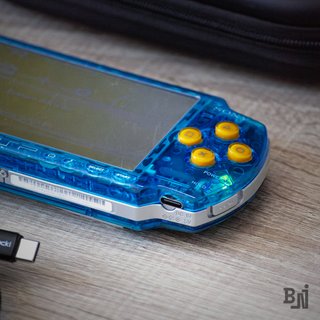PSP 2000 Amber Ocean USB-C 64GB Batería Nueva