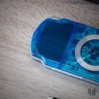 PSP 2000 Amber Ocean USB-C 64GB Batería Nueva