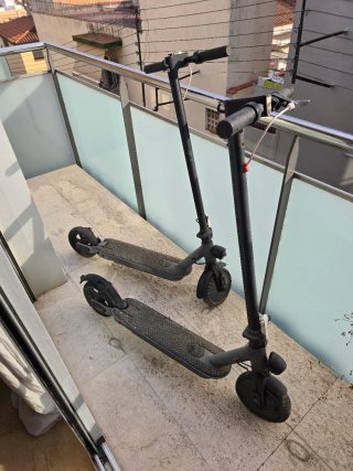 Dos Patinetes Eléctrico
