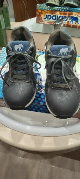 Zapatillas seguridad mujer negras y azules
