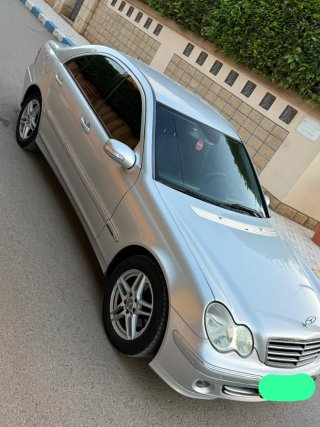 Mercedes-Benz Clase C 2006